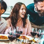 "Je suis gastro-ent&eacute;rologue : voici l'habitude n&deg;1 que je conseille apr&egrave;s chaque repas pour un ventre plat et une digestion l&eacute;g&egrave;re"