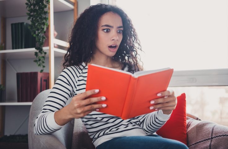 Après la sage-femme d'Auswitchtz, Anna Stuart revient avec ce roman