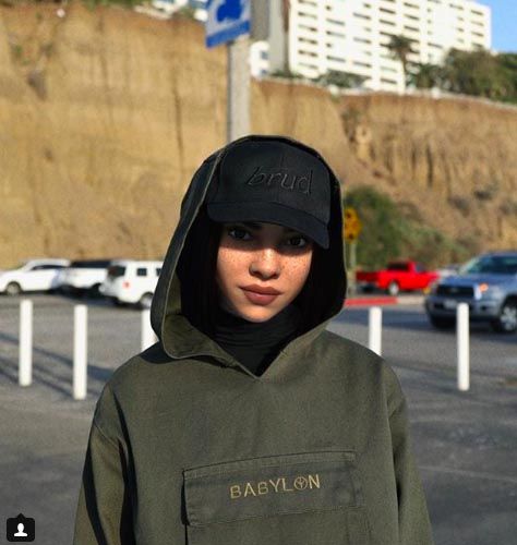 Miquela, Instagrameuse star n'existe pas