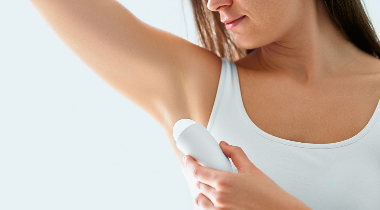 Voici le meilleur déodorant à utiliser cet été pour la santé, selon 60