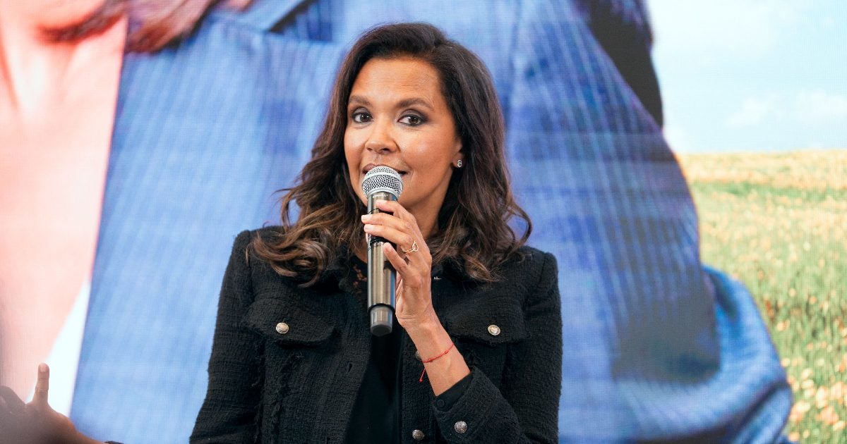 L’amour est dans le pré : « C’est Cendrillon au masculin », Karine Le Marchand fait des révélations fracassantes à propos d’un agriculteur