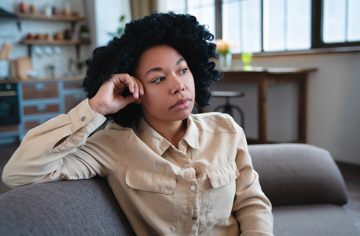 « Je déteste être seule » : si vous préférez être en couple coûte que coûte, vous présentez probablement ces 7 traits de personnalité